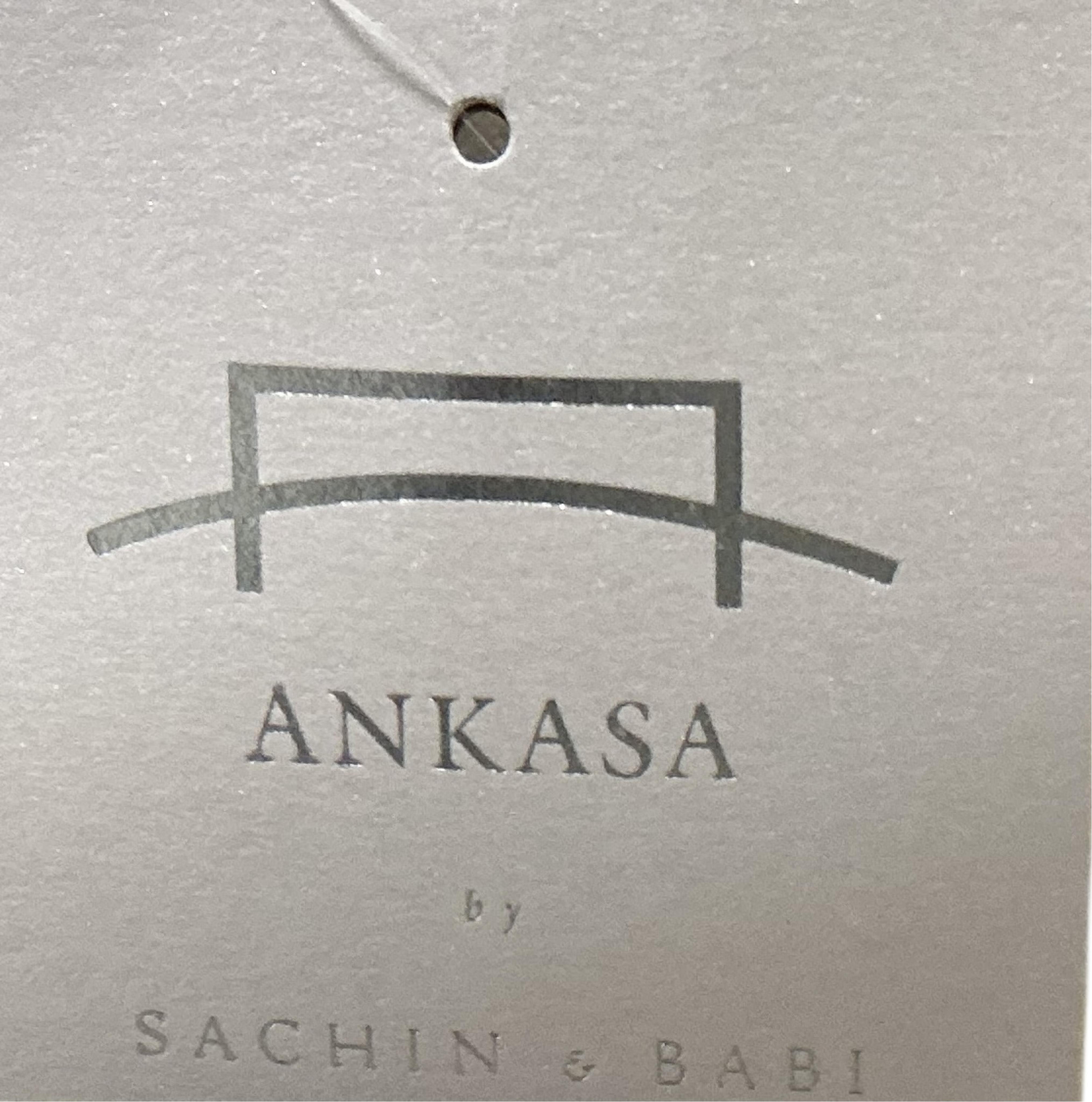 Six contemporary Ankasa by Sachin & Bari cushions, width 44cm